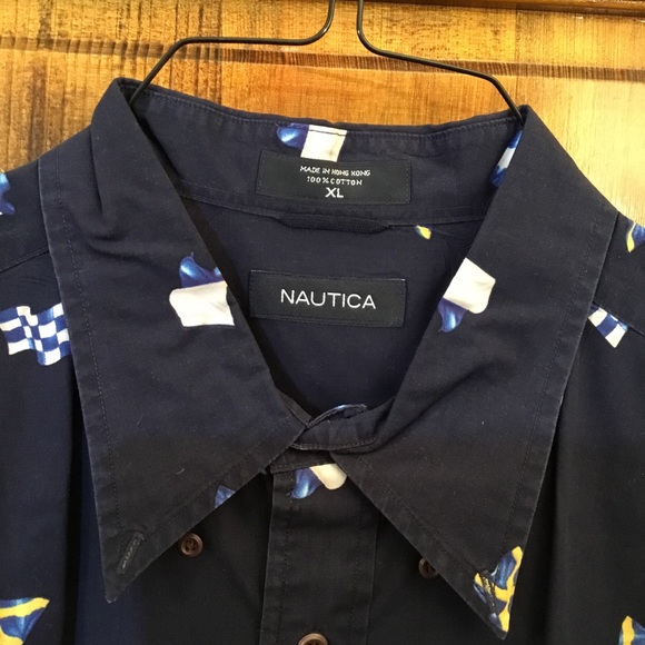 Man’s button down shirt - Picture 2 of 3